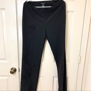 CHIC BEADED BLACK PANTS SIDE ZIP SIZE 6